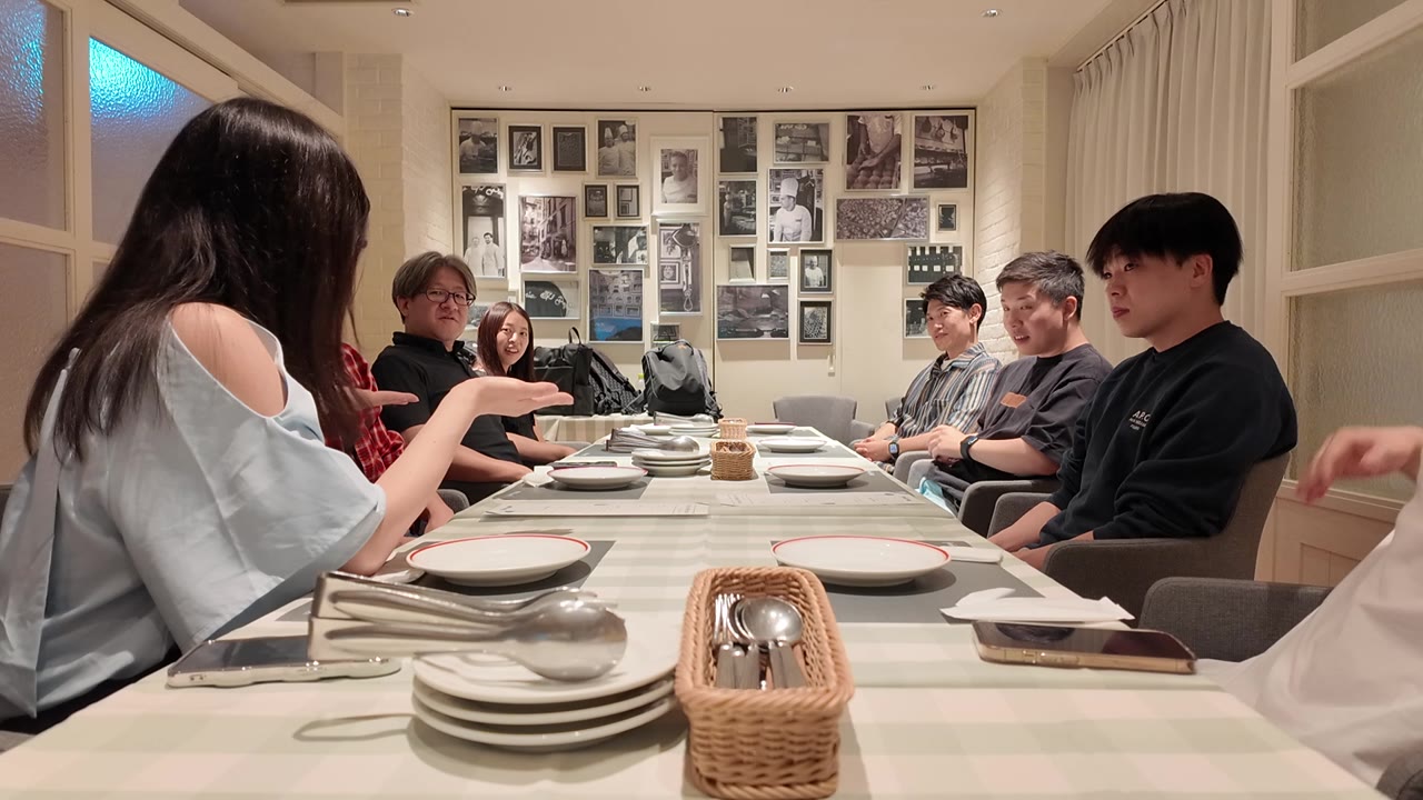ShiftBのメンバーで集まった懇親会の様子